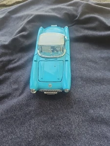 Signature Models 1/32 1957 Corvette Blue and White Roll-back and Go Model Car - Picture 1 of 6