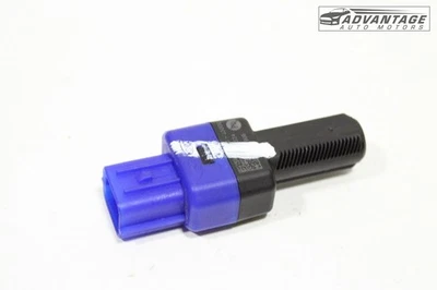 KIA FORTE 2019-2024 FRENO DE PISO FRENO PEDAL LUZ SENSOR LÁMPARA INTERRUPTOR OEM Foto 1 de 4