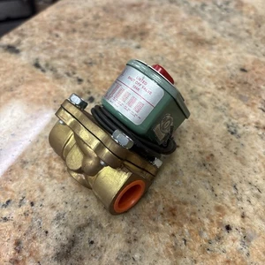 ASCO Red Hat #8210D2 - 2 Way 1/2" Pipe 110/120 Solenoid Valve - NOS/NIB - Picture 1 of 5