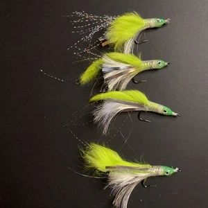 (4) Mosche legate a mano acqua salata/acqua dolce 2/0 Mustad Hook chartreuse/flash bianco - Foto 1 di 4