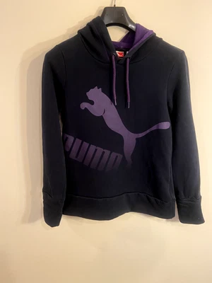 Pulôver com capuz PUMA preto com logotipo roxo tamanho M grosso atlético - Imagem 1 de 4