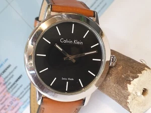 CALVIN KLEIN QUARTZ BLACK DIAL K8521 SWISS MEN'S FULL WORKING VINTAGE WATCH - Picture 1 of 23