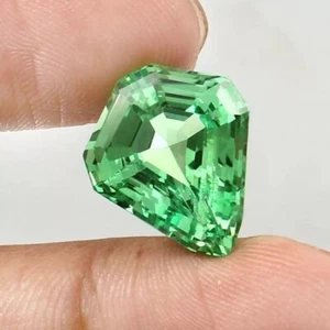 9.69 Ct+ Natural Ceylon Green Parti Sapphire Fancy Cut Loose Certified Gemstone - Picture 1 of 4