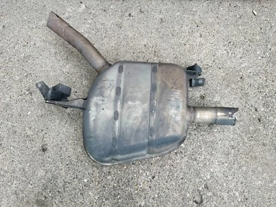 Silenciador de escape trasero BMW 535i GT P30843 2010-2013 TRACCIÓN TRASERA 3,0 L lado del pasajero OEM Foto 1 de 4