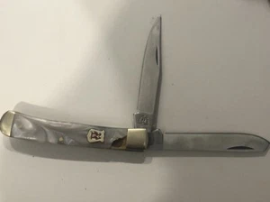 Kissing Crane Genuine White Mother Of Pearl 2 Blade Trapper Folding Pocket Knife - Picture 1 of 2