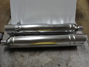RARO COMO NUEVO PAR DE SILENCIADORES HARLEY DAVIDSON CABEZA DE PALA FLT HD #65538-79 y 65539-79 - Imagen 1 de 8