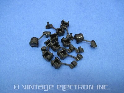 (10) HEYCO 1077 Strain Relief Bushing: SR-3P-4, Flat Cable/Cord, 18/2 AWG