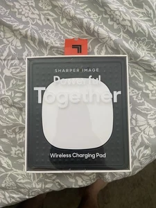 Chargeur sans fil Sharper Image Qi - Photo 1 sur 3