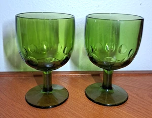 Bartlett Collins Daumenabdruck ZWEI Wassergläser olivgrün 60er MCM schwerer Kelch - Bild 1 von 4