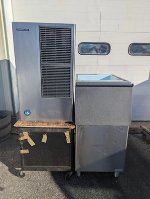 Машина для льда Hoshizaki KM-650MAH Crescent Cuber с воздушным охлаждением 520 фунтов/24 часа 208 В - - Изображение 1 из 4