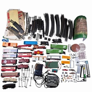 Lot Of Vintage Life-Like HO Model Train Lot Tracks, Trains, Sets, & Accessories - Picture 1 of 24