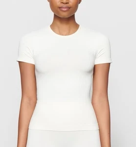 T-shirt Skims morbida liscia senza cuciture taglia L bianco marmo nuova con etichetta - Foto 1 di 7