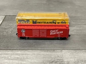 AHM MINITRAINS 1:160 SCALE GREAT NORTHERN (4323) NEW YORK CENTRAL - Picture 1 of 1