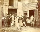 photo ancienne . une belle réunion de famille . vers 1890