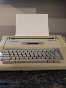 Smith Corona NA3HH Dictionary Typewriter Display 800 Word Processor VtgTested - Picture 1 of 6