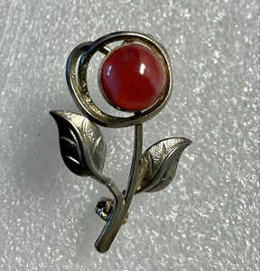 Flower Pin Brooch Silver Metal Leave’s Rose Coral Lucite￼ ￼retro 50’s Vintage 2” - Picture 1 of 6