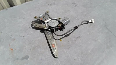 Regulador de ventana de puerta de pasajero trasero derecho Toyota Prius 2001-2003 con motor OEM Foto 1 de 4