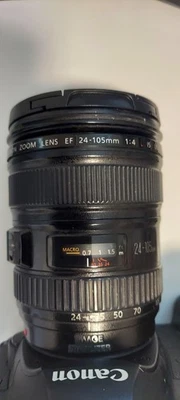 Canon EF 24 mm -105 mm f/3.5-5 IS USM - Black - Image 1 of 4