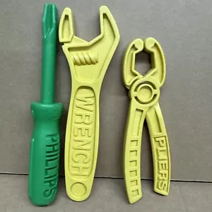 Green Toys Toolbox Attrezzi di Ricambio Lotto di 3 Pinze Chiavi Phillips Cacciavite - Foto 1 di 4