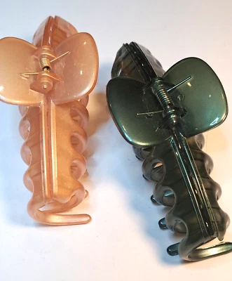 Set 2 pc Hair  Comb Clip Pink & Green  Large 5 1/2 x 2 1/2" Classic Acrylic Vtg - Image 1 of 4