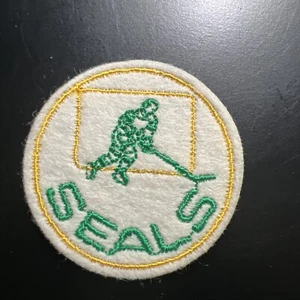 1960'S SEALS HOCKEY FELT SEW ON PATCH 2” - Picture 1 of 1