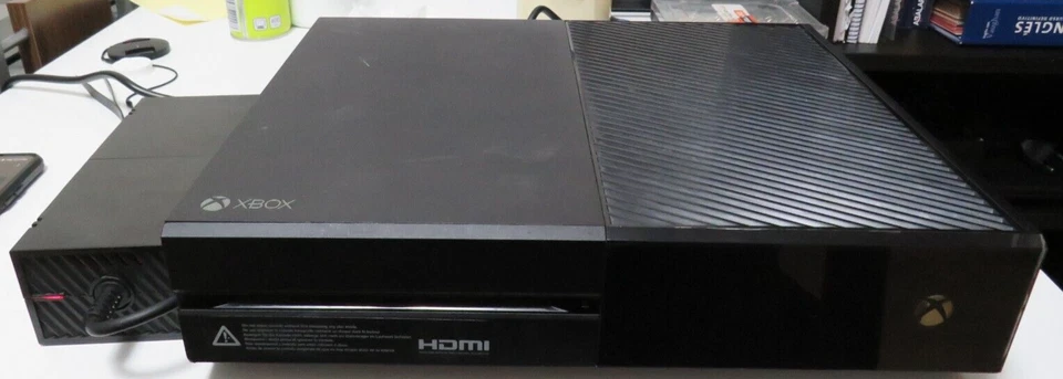 Xbox One + Power (Model 1540) (PAL) - Imagen 1 de 4