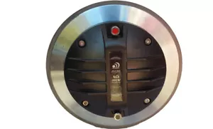 MASSIVER AUDIO PAT300 500 WATT 8 OHM KONKURRENZTREIBER - Bild 1 von 4