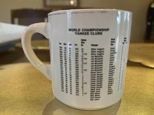 VINTAGE CIrca 1979 NEW YORK YANKEES BAT/HAT LOGO GOLD RIMMED COFFEE MUG Only One - Picture 1 of 10