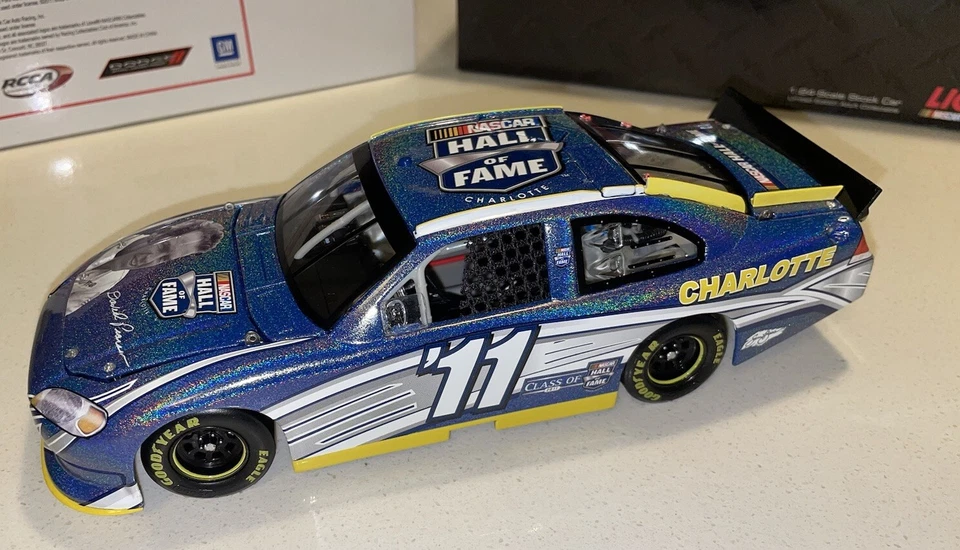 2011 David Pearson NASCAR Hall Of Fame HOF Lionel Action 1/24 Flashcoat NO BOX - Image 1 of 4