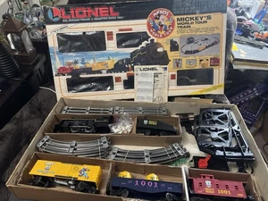 VINTAGE 1992 Lionel Train set Mickey Mouse #11721 World Tour - Picture 1 of 19