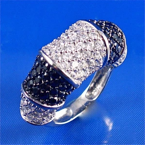 JUEGO PAVÉ PLATA ESTERLINA ANILLO DOMO CIRCONITA BLANCA Y NEGRA, TALLA 7 - Imagen 1 de 4