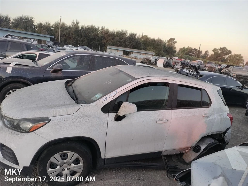 Actuador de bloqueo Trax 2017 7079401 Foto 1 de 4