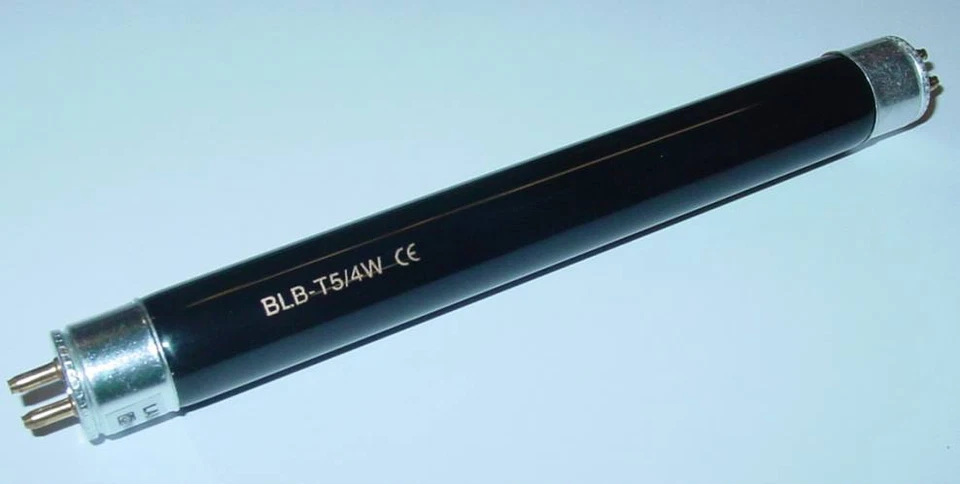 Geldscheinprüfer Ersatzröhre Schwarzlicht, UV, T5 4Watt, 135mm,  universal - Bild 1 von 1