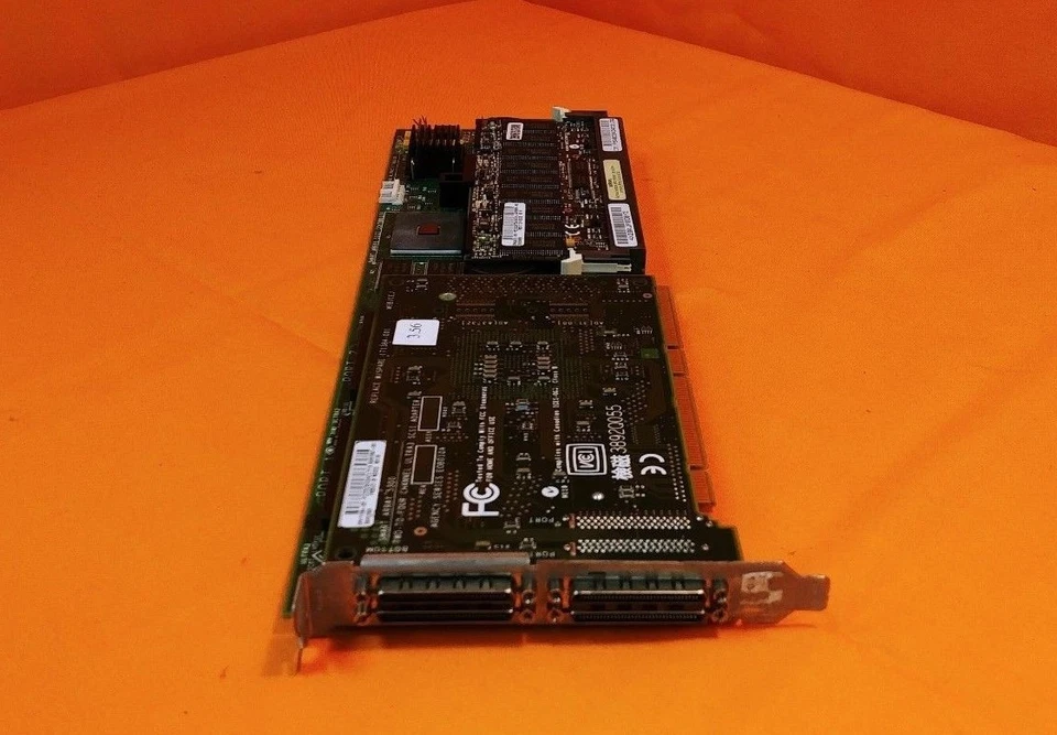 Sun Microsystems Smart Array 5300 2 to 4 channel Ultra3 SCSI Adapter 171384-001 - Image 1 of 1