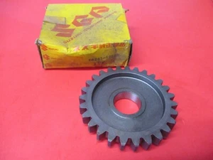 NOS NEW OEM ORIGINAL SUZUKI TM400 TS400 KICK STARTER IDLE GEAR 26261-16500 - Picture 1 of 1