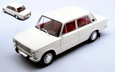 MODELLINO AUTO STATICO WHITEBOX FIAT 124 1970 BIANCO MODELLISMO SCALA 1:24 - Immagine 1 di 4