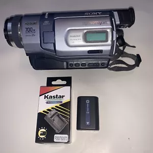 Sony DCR-TRV340 Digital8 Hi8 8mm Video8 Camcorder VCR Player Video Transfer READ - Picture 1 of 7