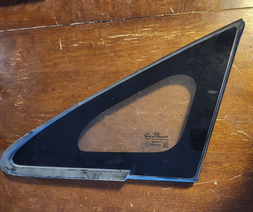 Kia Rio 2012-2017 cristal esquina delantera izquierda OEM  Foto 1 de 2