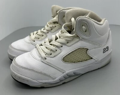 2014 Nike Air Jordan ретро 5 белый/металлик серебро/черный середины туфли! Размер 2Y - Изображение 1 из 4