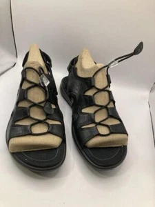 ECCO NIB Woman's Size 39 Solid Black Leather Soft 5 Toggle Gladiator Sandals - Picture 1 of 12