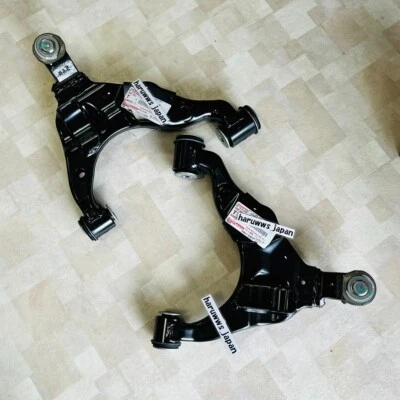 Genuine Toyota Tacoma Front Suspension Lower Arm Sub-Assy NO.1 RH & LH Set New - Image 1 of 4