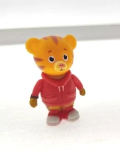 Daniel Tiger 2.5" Toy Action Figure Doll Daniel Tiger's Neighborhood Ty17 - Picture 1 of 3