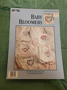 BABY BLOOMERS CORAZONES PUNTO DE CRUZ PATRÓN ENVÍO GRATUITO - Imagen 1 de 2