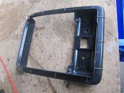 2006 BMW X5 E53. ROOF LIGHT BRACKET HOUSING 822222 - Image 1 of 2