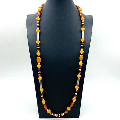Colar de contas CHAPS tom prata laranja vermelho preto outono - Imagem 1 de 4