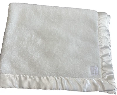 复古婴儿间隙白色毛绒毯子缎面装饰双层羊毛双面 — 第 1/4 张图片