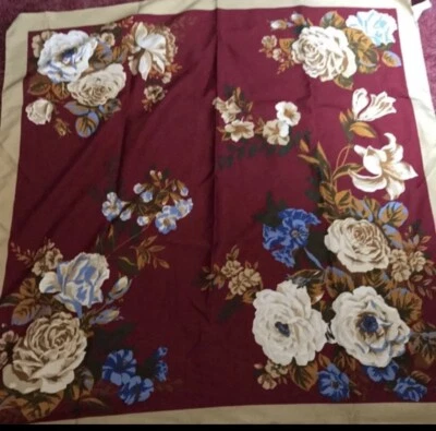 Bufanda Mujer Jones Nueva York Floral Borgoña Dorado 34 Pulgadas Foto 1 de 4