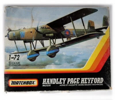 MATCHBOX PK605 KIT 1:72 1/72 HANDLEY PAGE HEYFORD - Image 1 of 4
