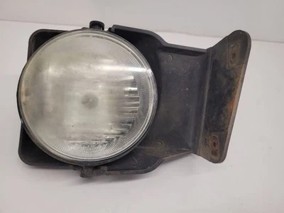 2004-2007 GMC SIERRA 1500 PICKUP LH Driver Fog Driving 15776380 - Image 1 of 4