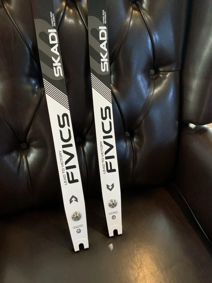 Extremidades de espuma FIVICS Skadi - 44 lb de largo Foto 1 de 4